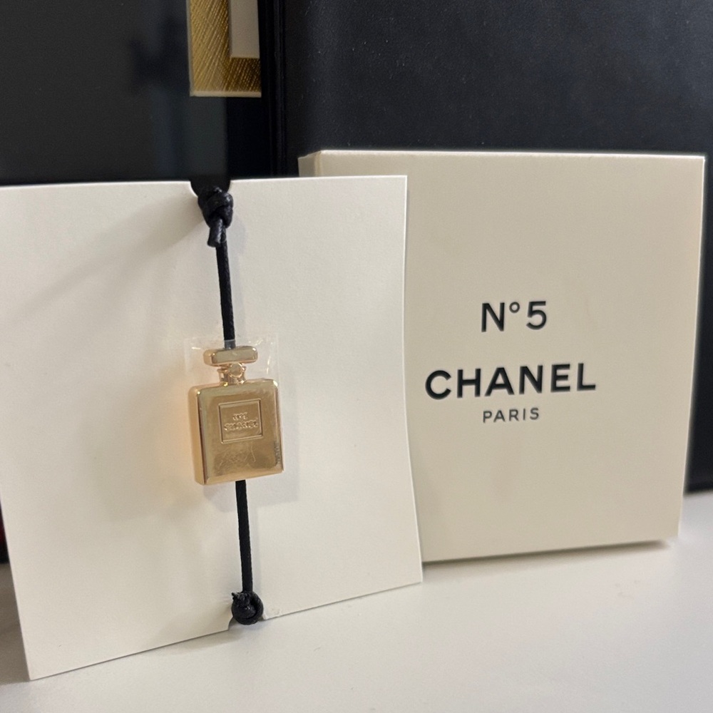 CHANEL No. 5 Gold-Tone Pendant